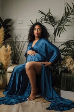 newborn photographer near me, toronto newborn photography, maternity photographer toronto, pregnancy photoshoot